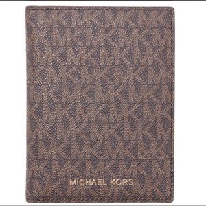 Michael Kors Passport Wallet NWOT